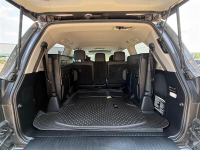 2018 Lexus LX 570 Three-Row - Photo 16 - Grand Rapids, MI 49512