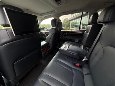 2018 Lexus LX 570 Three-Row - Photo 49 - Grand Rapids, MI 49512