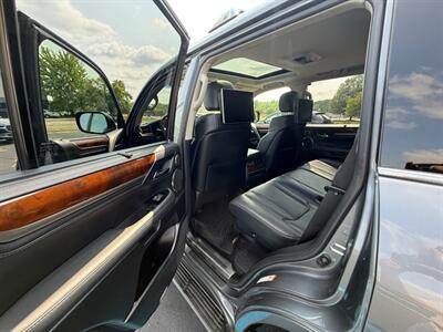 2018 Lexus LX 570 Three-Row - Photo 46 - Grand Rapids, MI 49512