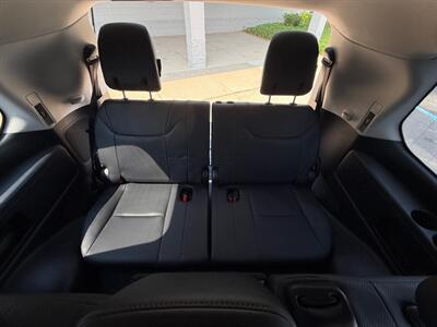 2018 Lexus LX 570 Three-Row - Photo 18 - Grand Rapids, MI 49512