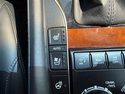 2018 Lexus LX 570 Three-Row - Photo 37 - Grand Rapids, MI 49512