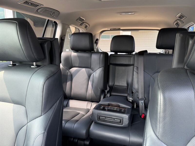2018 Lexus LX 570 Three-Row - Photo 45 - Grand Rapids, MI 49512