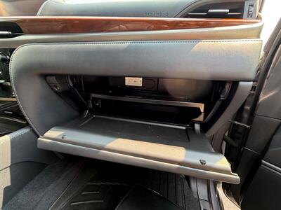 2018 Lexus LX 570 Three-Row - Photo 40 - Grand Rapids, MI 49512