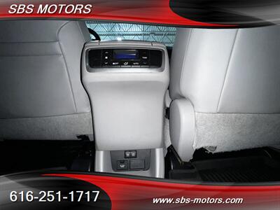 2017 Toyota Highlander Hybrid XLE   - Photo 13 - Grand Rapids, MI 49512
