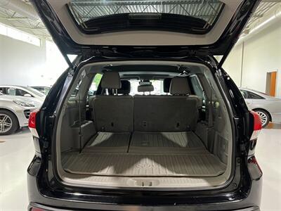 2017 Toyota Highlander Hybrid XLE   - Photo 7 - Grand Rapids, MI 49512