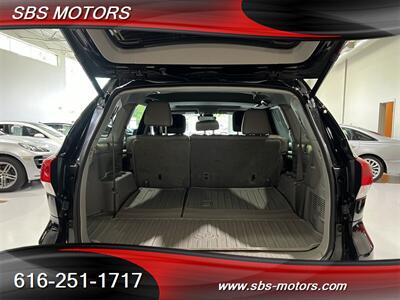 2017 Toyota Highlander Hybrid XLE   - Photo 7 - Grand Rapids, MI 49512