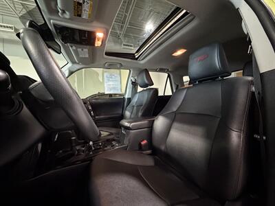 2022 Toyota 4Runner TRD Pro - Photo 9 - Grand Rapids, MI 49512