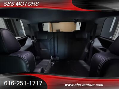 2016 GMC Yukon Denali   - Photo 10 - Grand Rapids, MI 49512