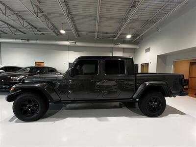 2022 Jeep Gladiator Willys   - Photo 4 - Grand Rapids, MI 49512