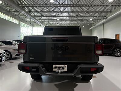 2022 Jeep Gladiator Willys   - Photo 7 - Grand Rapids, MI 49512