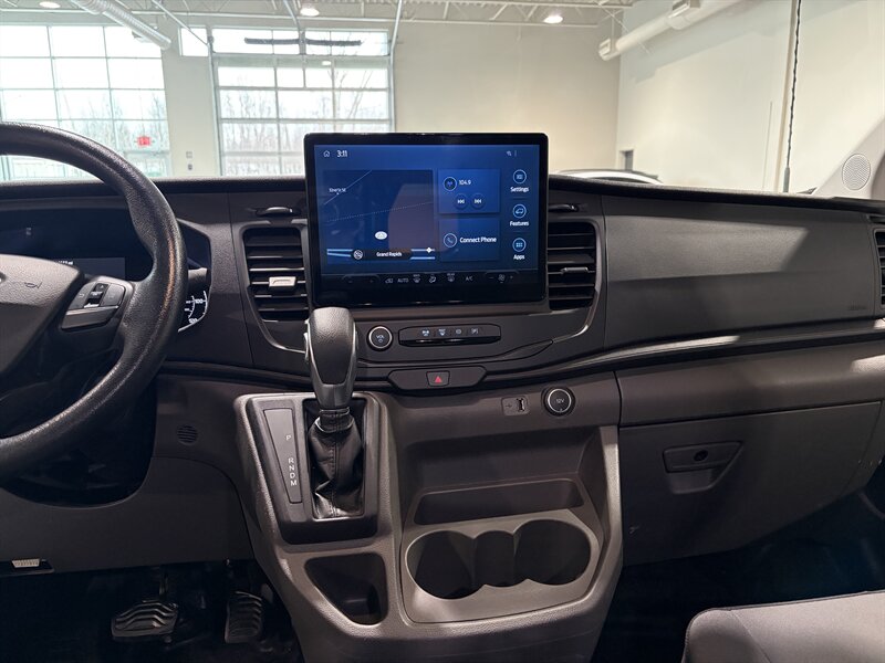 2022 Ford Transit 150 - Photo 9 - Grand Rapids, MI 49512