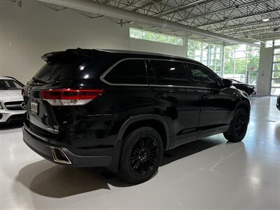 2018 Toyota Highlander Limited Platinum   - Photo 4 - Grand Rapids, MI 49512