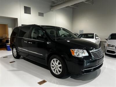 2016 Chrysler Town and Country Touring   - Photo 1 - Grand Rapids, MI 49512