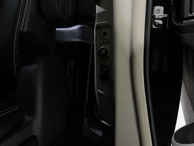 2016 Chrysler Town and Country Touring   - Photo 16 - Grand Rapids, MI 49512