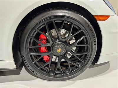 2015 Porsche 911 Carrera GTS   - Photo 9 - Grand Rapids, MI 49512