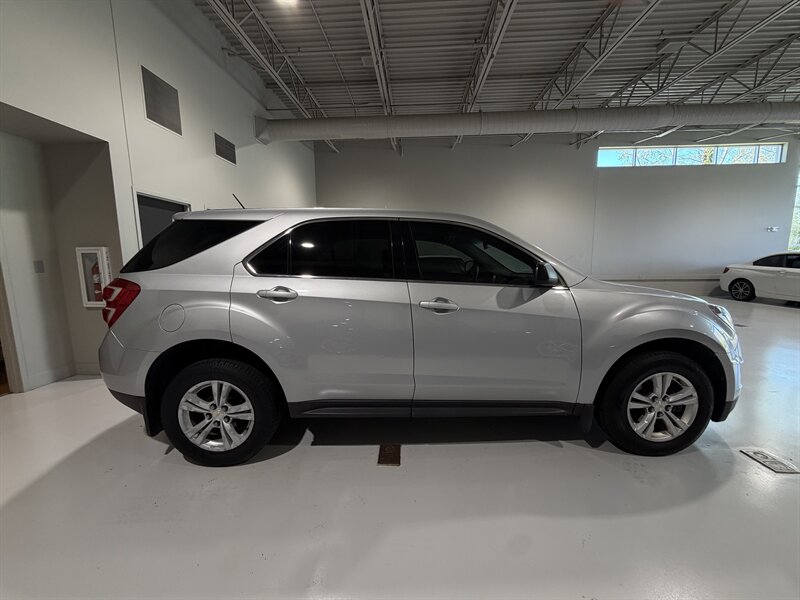 2016 Chevrolet Equinox LS - Photo 7 - Grand Rapids, MI 49512