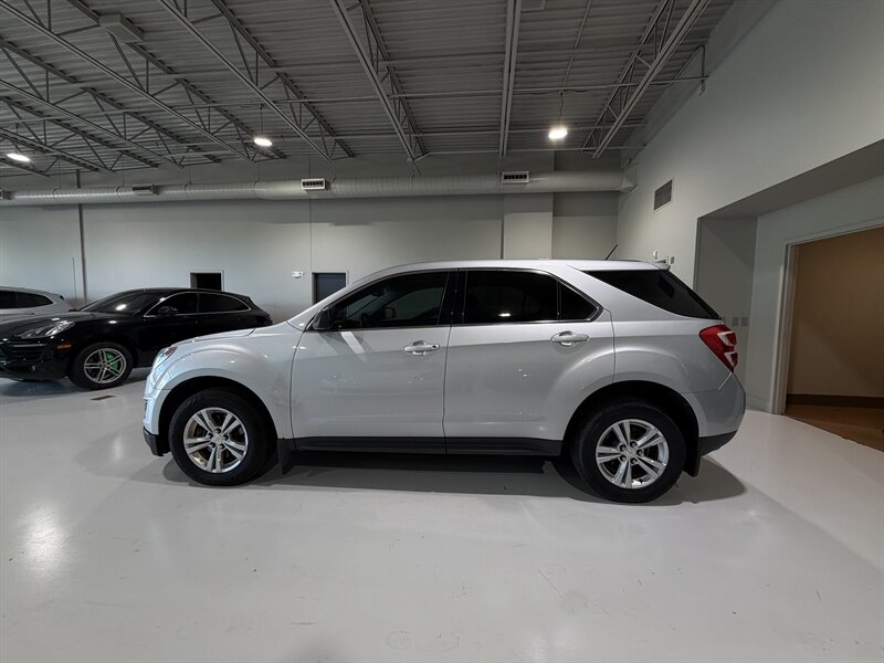 2016 Chevrolet Equinox LS - Photo 4 - Grand Rapids, MI 49512