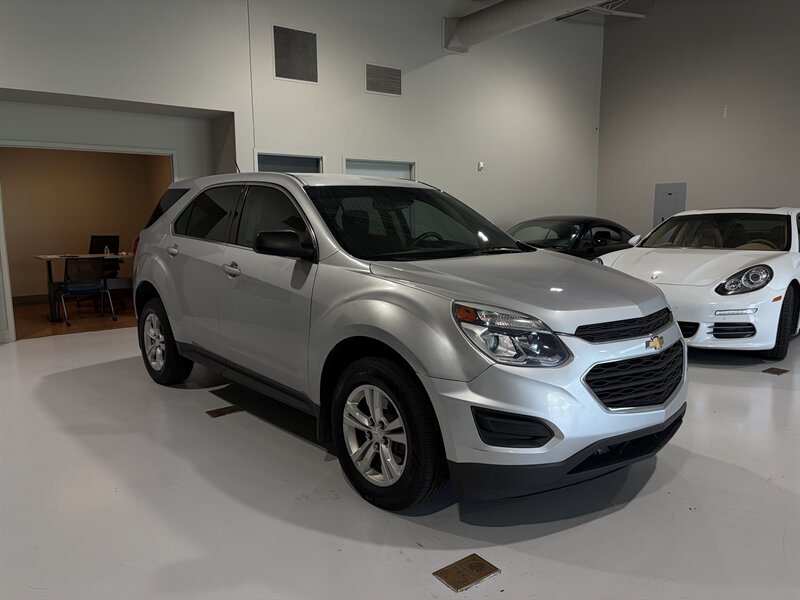 2016 Chevrolet Equinox AWD LS's photo