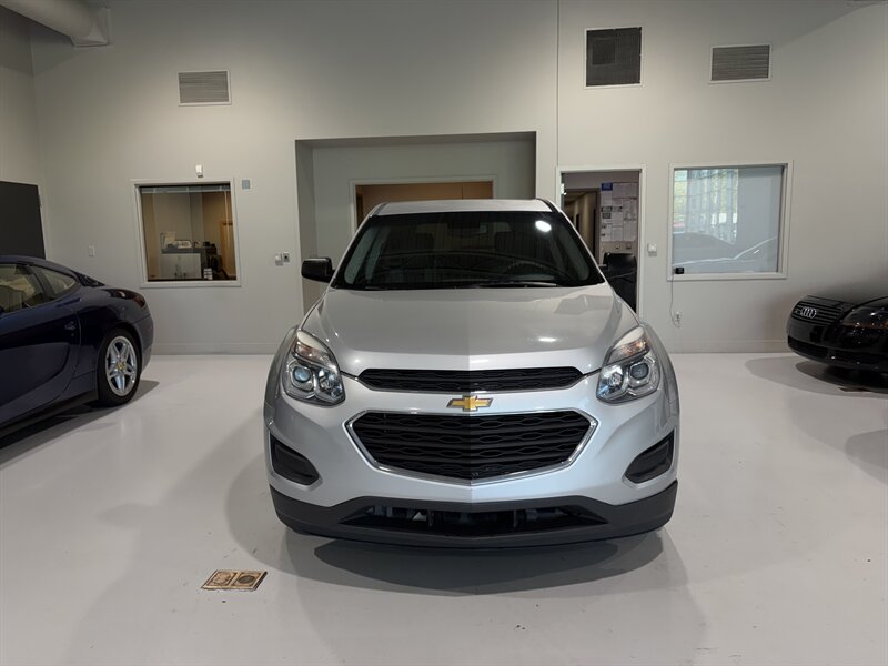 2016 Chevrolet Equinox LS - Photo 2 - Grand Rapids, MI 49512