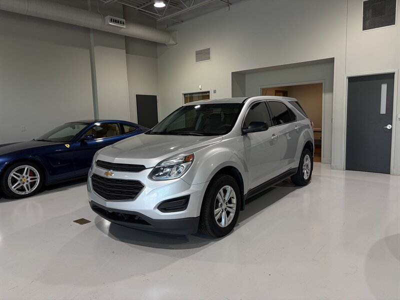 2016 Chevrolet Equinox LS - Photo 3 - Grand Rapids, MI 49512