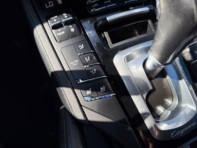 2016 Porsche Cayenne   - Photo 34 - Grand Rapids, MI 49512