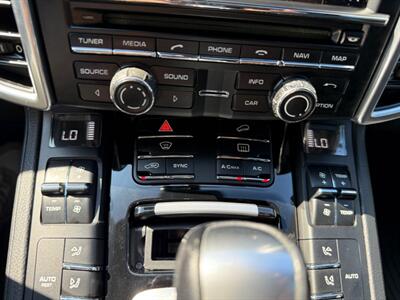 2016 Porsche Cayenne   - Photo 32 - Grand Rapids, MI 49512