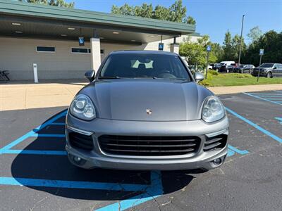 2016 Porsche Cayenne   - Photo 3 - Grand Rapids, MI 49512