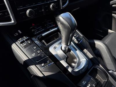 2016 Porsche Cayenne   - Photo 31 - Grand Rapids, MI 49512