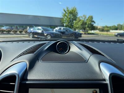 2016 Porsche Cayenne   - Photo 28 - Grand Rapids, MI 49512