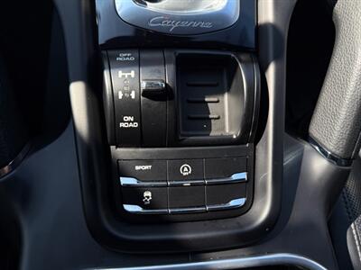 2016 Porsche Cayenne   - Photo 36 - Grand Rapids, MI 49512