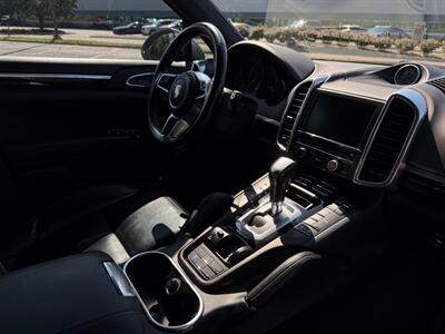2016 Porsche Cayenne   - Photo 27 - Grand Rapids, MI 49512