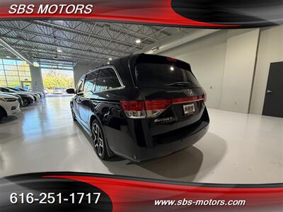 2017 Honda Odyssey Touring   - Photo 16 - Grand Rapids, MI 49512