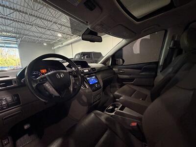 2017 Honda Odyssey Touring   - Photo 5 - Grand Rapids, MI 49512