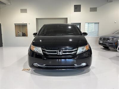 2017 Honda Odyssey Touring   - Photo 2 - Grand Rapids, MI 49512