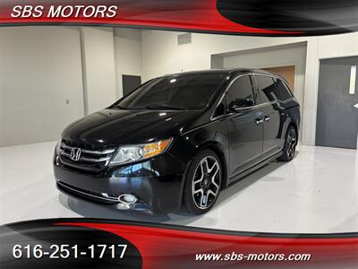 2017 Honda Odyssey Touring   - Photo 3 - Grand Rapids, MI 49512