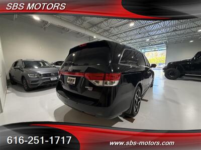 2017 Honda Odyssey Touring   - Photo 14 - Grand Rapids, MI 49512