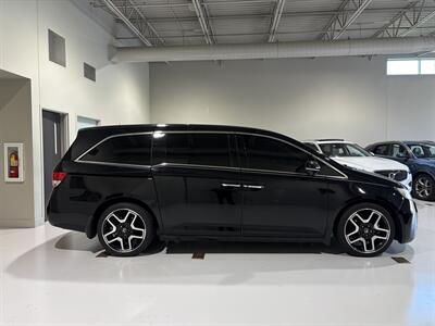 2017 Honda Odyssey Touring   - Photo 4 - Grand Rapids, MI 49512