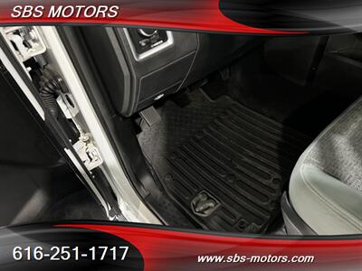 2013 RAM 1500 SLT - Photo 8 - Grand Rapids, MI 49512