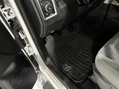 2013 RAM 1500 SLT   - Photo 8 - Grand Rapids, MI 49512