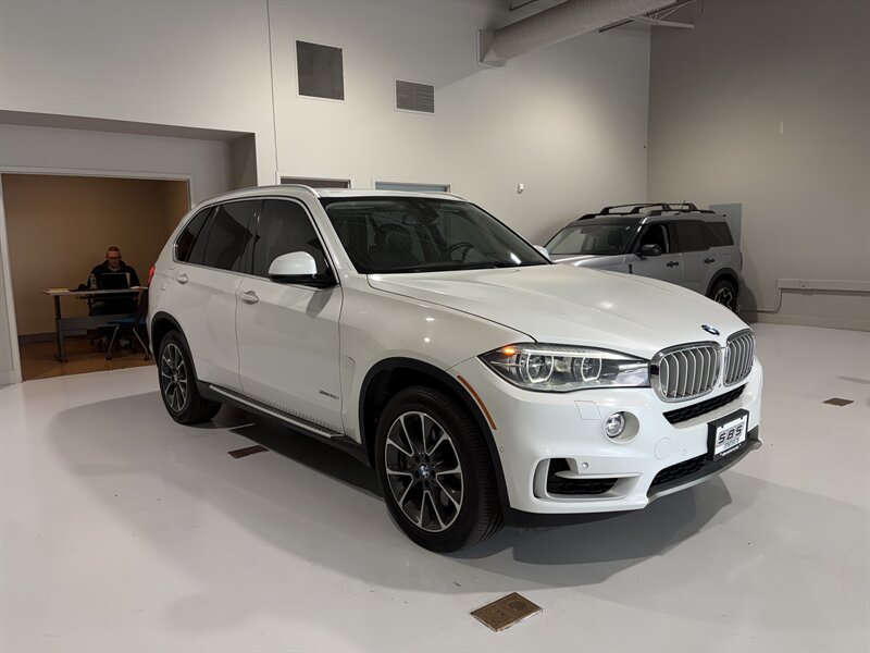 2014 BMW X5 xDrive50i's photo