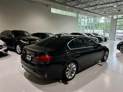 2016 BMW 5 Series 528i xDrive   - Photo 3 - Grand Rapids, MI 49512