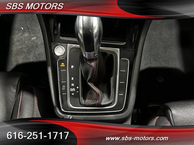 2017 Volkswagen Golf GTI SE   - Photo 9 - Grand Rapids, MI 49512