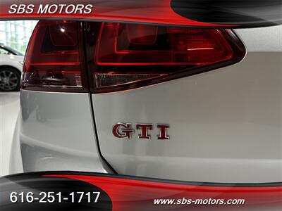 2017 Volkswagen Golf GTI SE   - Photo 12 - Grand Rapids, MI 49512