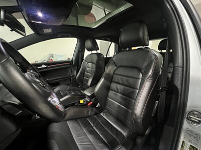 2017 Volkswagen Golf GTI SE   - Photo 6 - Grand Rapids, MI 49512