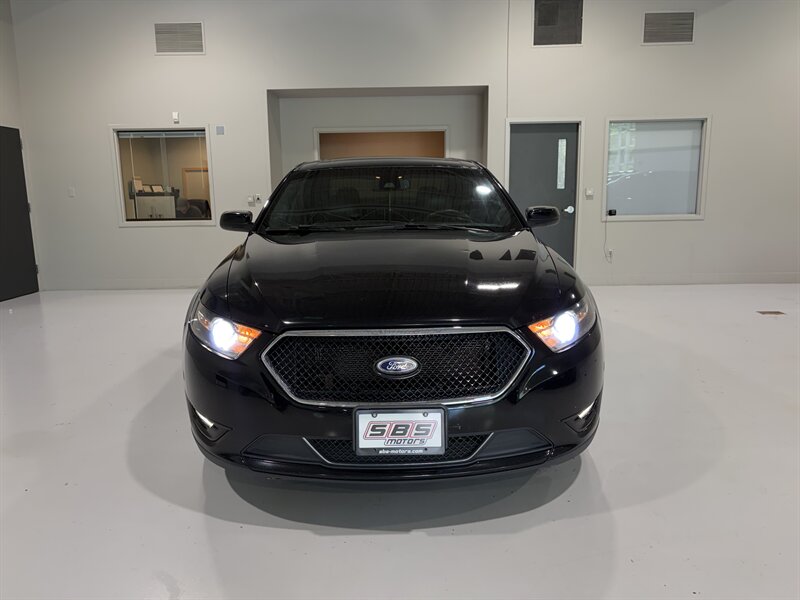 2016 Ford Taurus SHO   - Photo 1 - Grand Rapids, MI 49512