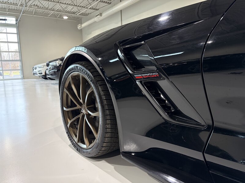 2017 Chevrolet Corvette Grand Sport Convertible w/1LT - Photo 4 - Grand Rapids, MI 49512