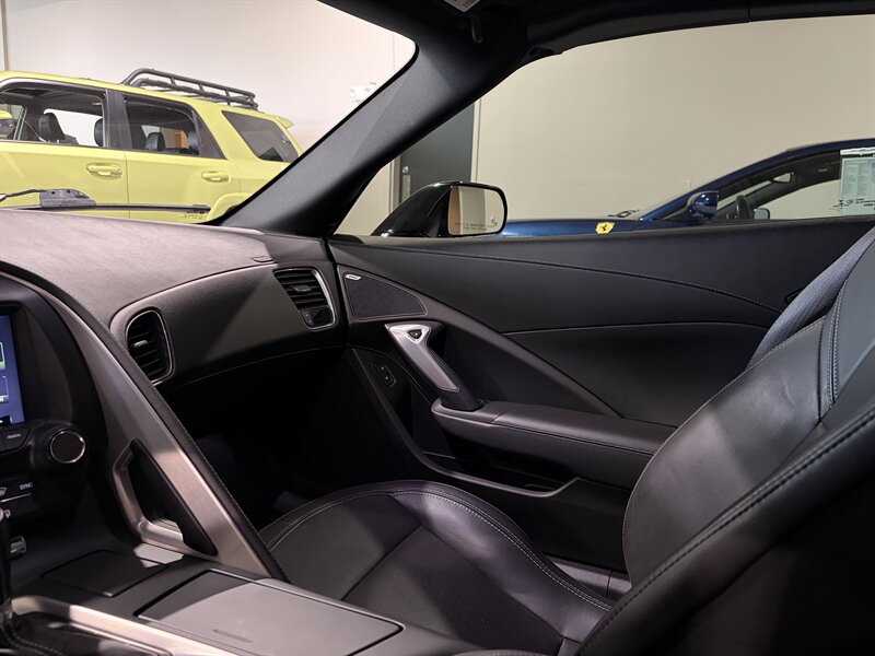 2017 Chevrolet Corvette Grand Sport Convertible w/1LT - Photo 19 - Grand Rapids, MI 49512