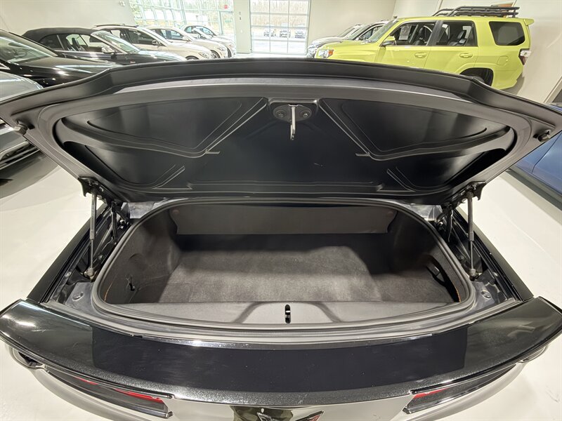 2017 Chevrolet Corvette Grand Sport Convertible w/1LT - Photo 21 - Grand Rapids, MI 49512