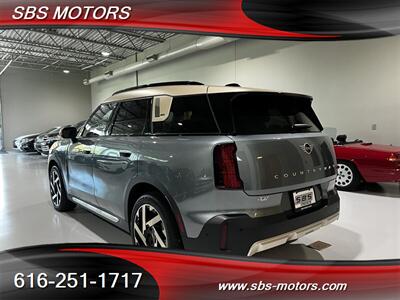 2025 MINI Countryman Cooper S ALL4   - Photo 6 - Grand Rapids, MI 49512