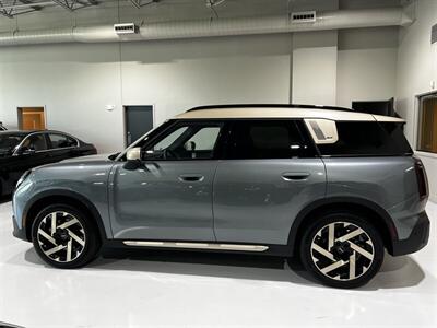 2025 MINI Countryman Cooper S ALL4   - Photo 4 - Grand Rapids, MI 49512